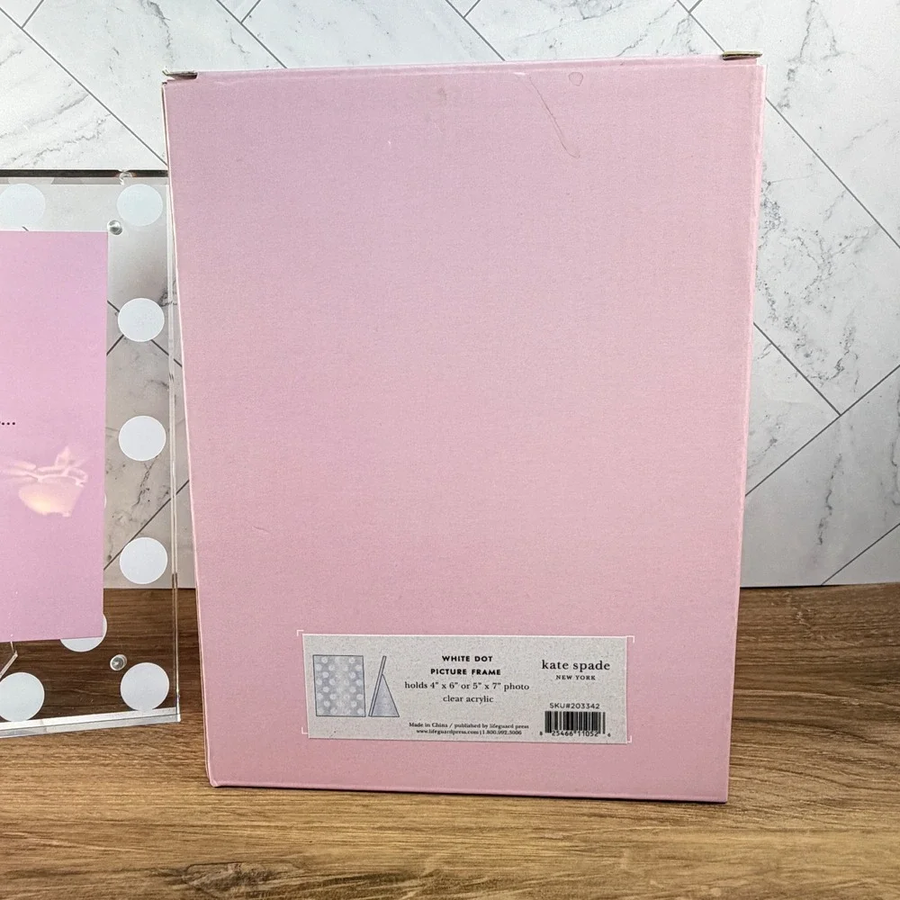 Kate Spade New York White Dot Clear Acrylic Magnetic Picture Frame 5x7 4x6 Boxed